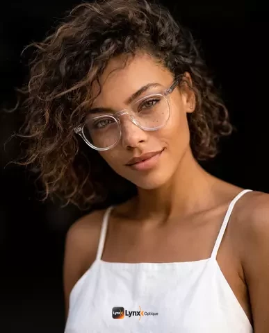Lunettes Oliver People - photo terrain - Opticien a Capesterre de Guadeloupe - guadeloupe-capesterre-lynx-optique