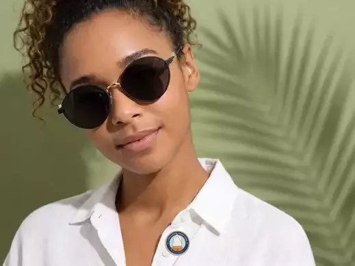 Lunettes Fendi : l'élégance romaine et le double F - ambiance - utilisée par les helpers SEO. a utilisée par les helpers S...