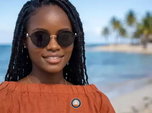 Lunettes Fendi : l'élégance romaine et le double F - presentation - utilisée par les helpers SEO. a utilisée par les helpe...