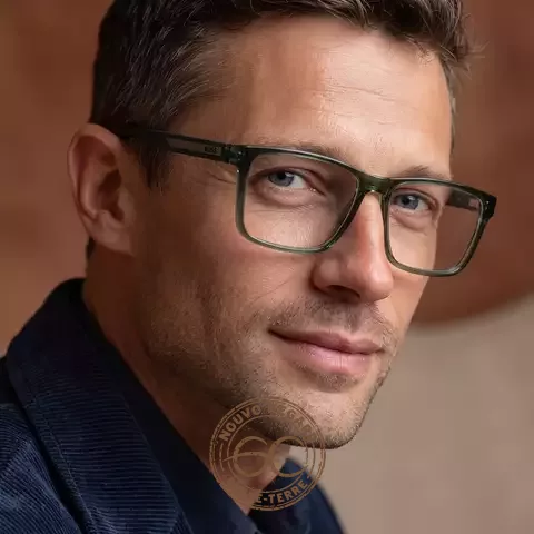 Lunettes Hugo Boss - vue generale - artisan lunetier a pointe à Pitre
