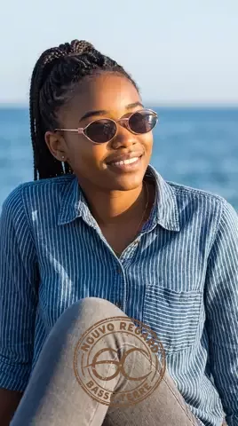 Lunettes Miu Miu - vue generale - vente de lunettes a pointe à Pitre - opticien-guadeloupe-basse-terre-nouvo-regard