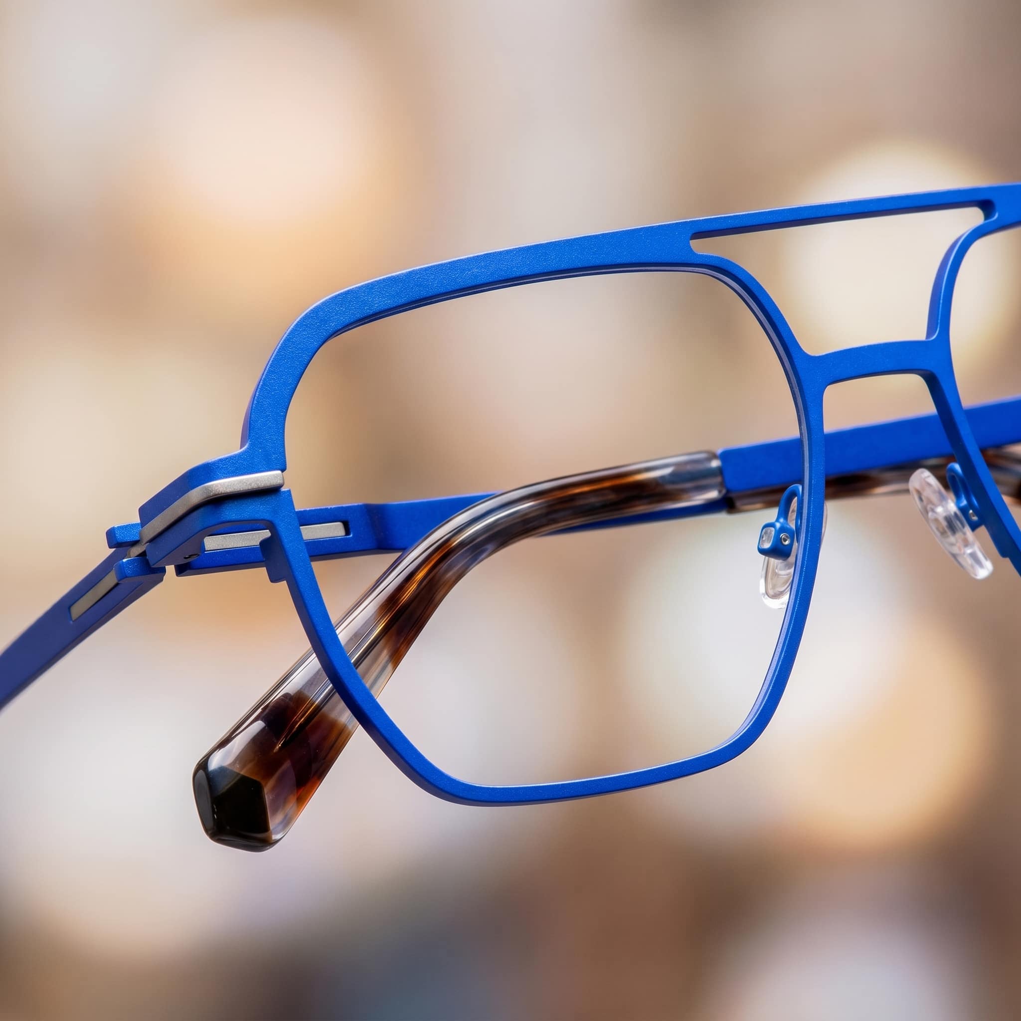 lunettes-createur - mise en situation - Opticien Pointe à Pitre, Guadeloupe a Lamentin - Optique Guadeloupe