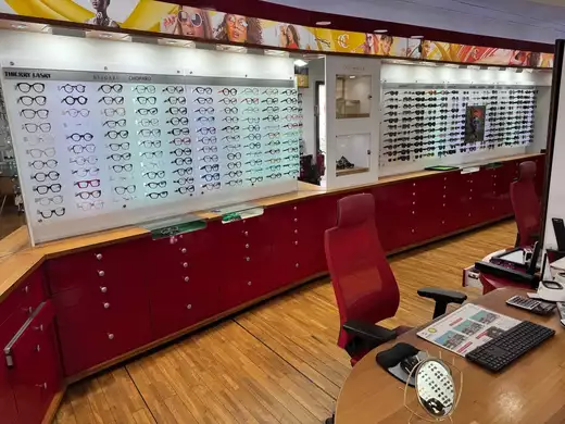 Lunettes Ana Hickmann en Guadeloupe à Pointe à Pitre - presentation - Opticien Pointe à Pitre, Guadeloupe a Guadeloupe - o...