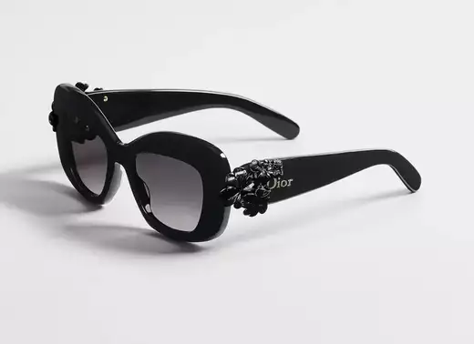 Lunettes Dior en Guadeloupe à Pointe à Pitre - detail - Opticien a Guadeloupe - optique-antilles-guadeloupe