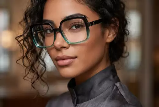 Lunettes Emmanuelle Khanh (EK) en Guadeloupe à Pointe à Pitre - ambiance - Optique Guadeloupe a Le Gosier