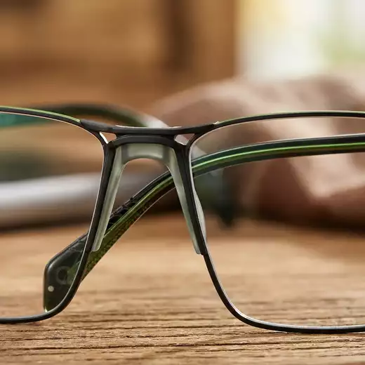 Lunettes Etnia Barcelona en Guadeloupe à Pointe à Pitre - photo terrain - Opticien Pointe à Pitre, Guadeloupe a Guadeloupe...