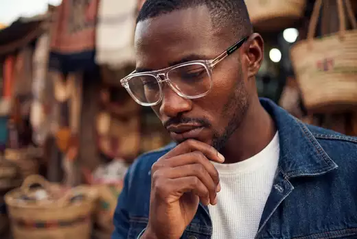 Lunettes Marc Jacobs en Guadeloupe à Pointe à Pitre - ambiance - Opticien a Guadeloupe - optique-antilles-guadeloupe