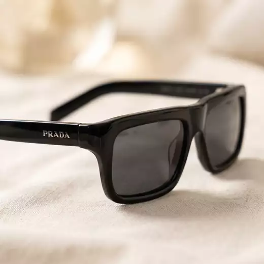 Lunettes Prada en Guadeloupe à Pointe à Pitre - Opticien a Guadeloupe - optique-antilles-guadeloupe
