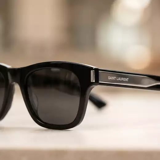 Lunettes Saint Laurent en Guadeloupe à Pointe à Pitre - vue generale - Opticien a Le Gosier - optique-antilles-guadeloupe