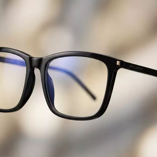 Lunettes Saint Laurent en Guadeloupe à Pointe à Pitre - detail - Opticien Pointe à Pitre, Guadeloupe a Le Gosier - optique...